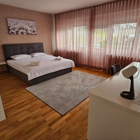 Comfort Rooms Remiza - Free Private Parking - Self Check-In Zagreb Bagian luar foto