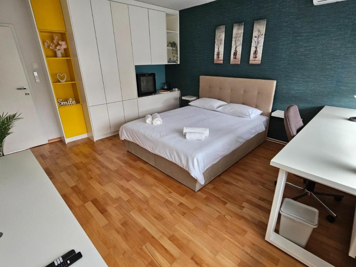 Comfort Rooms Remiza - Free Private Parking - Self Check-In Zagreb Bagian luar foto