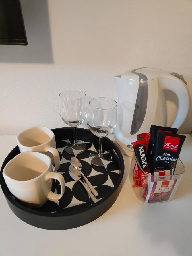 Comfort Rooms Remiza - Free Private Parking - Self Check-In Zagreb Bagian luar foto